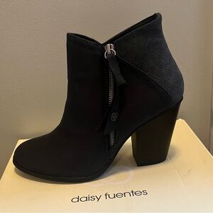 navy blue wedge heels